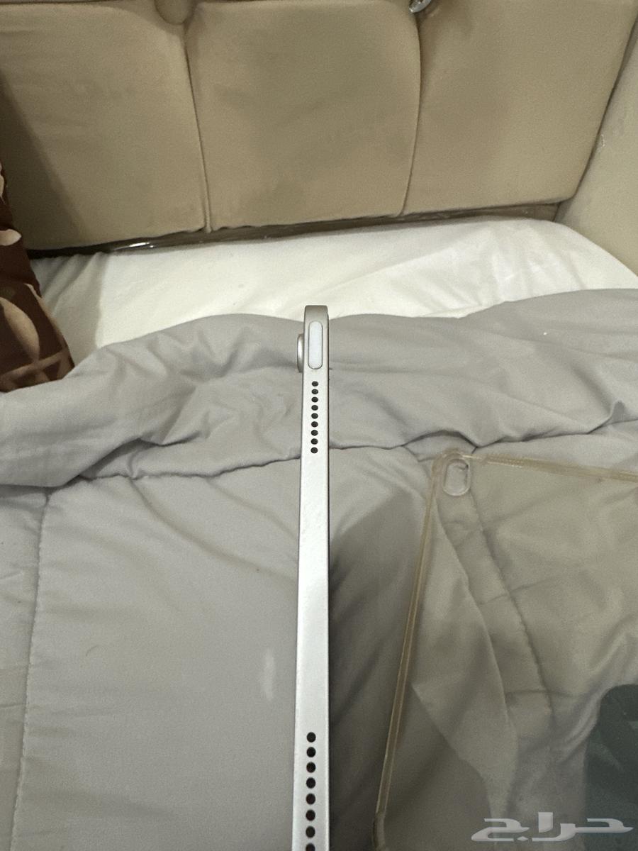 ايباد الجيل 1064485793151747113