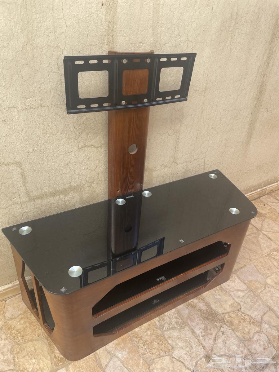 طاولة تلفزيون64482417290882112