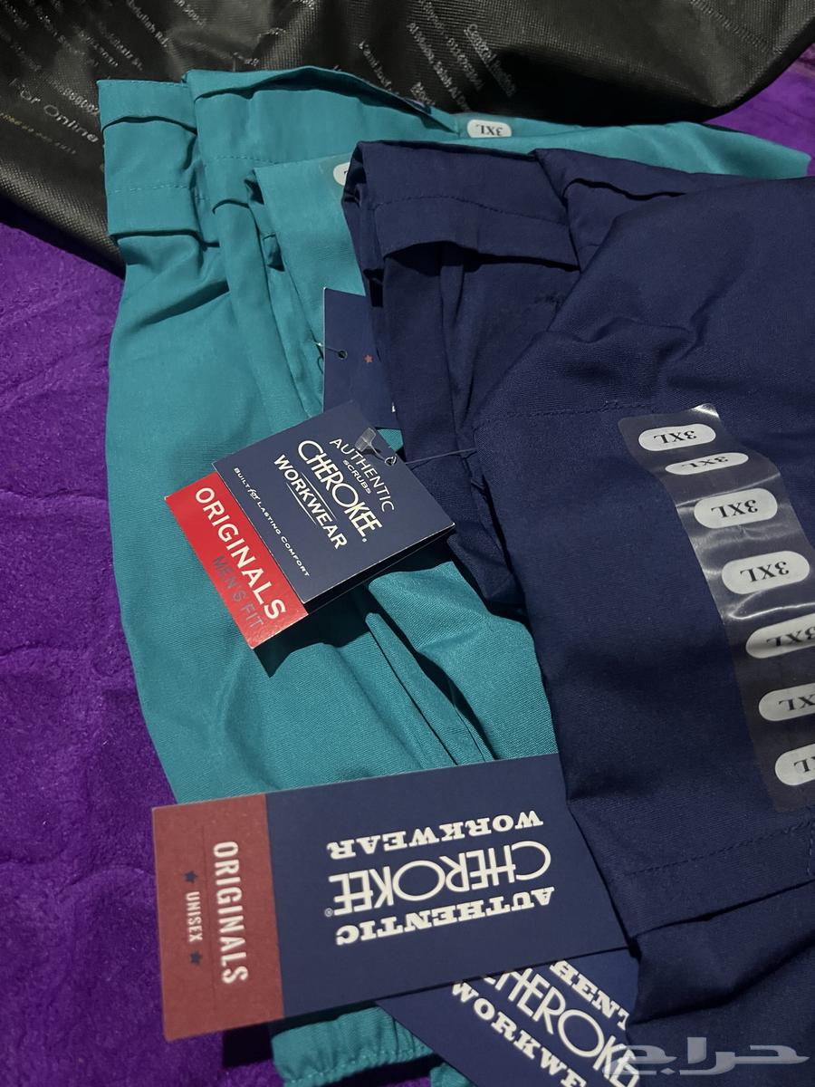 للبيع طقمين سكراب طبي رجالي جديدة64481359590019110