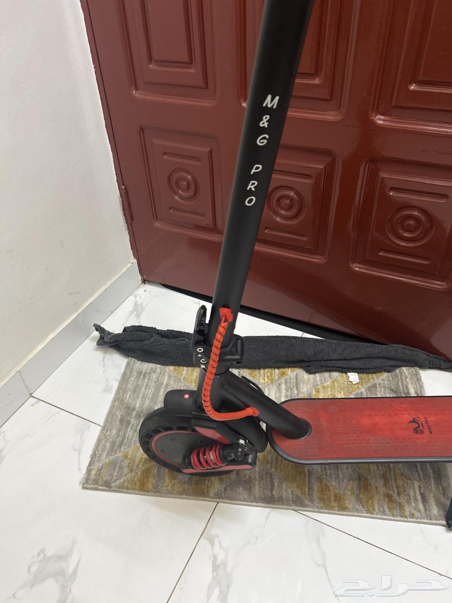 اسكوتر كهربائي جديد سرعتها 90 مع شاحنها64486040619779114