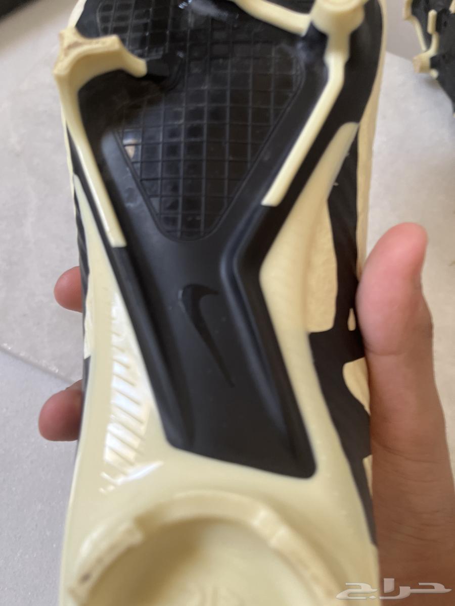 بوت نايك اصلي64481654325890112