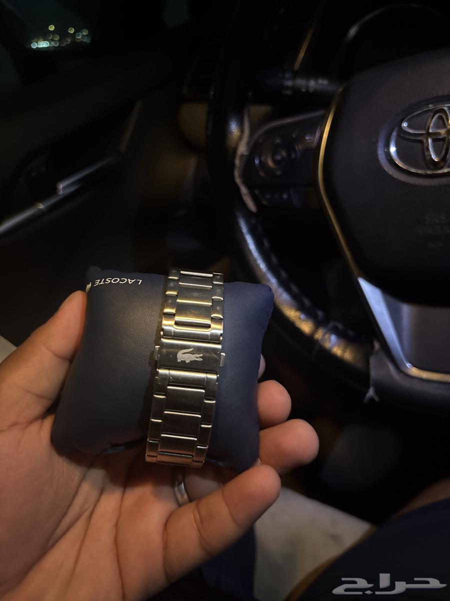 Luxury men's watch priced at 850, reason for sale is need64479777417346111