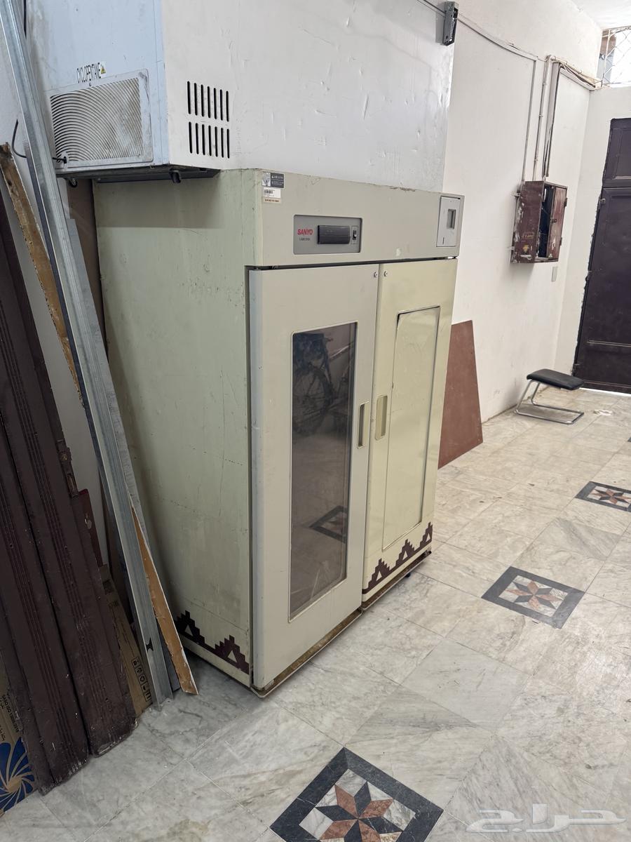 4 ثلاجات للبيع منهم واحده فريزر64484953672321111