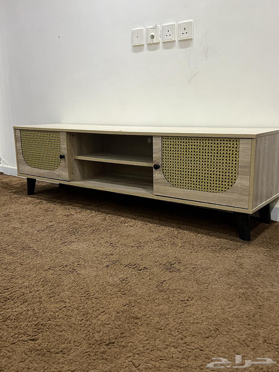 طاوله تلفزيون للبيع64485406086274110