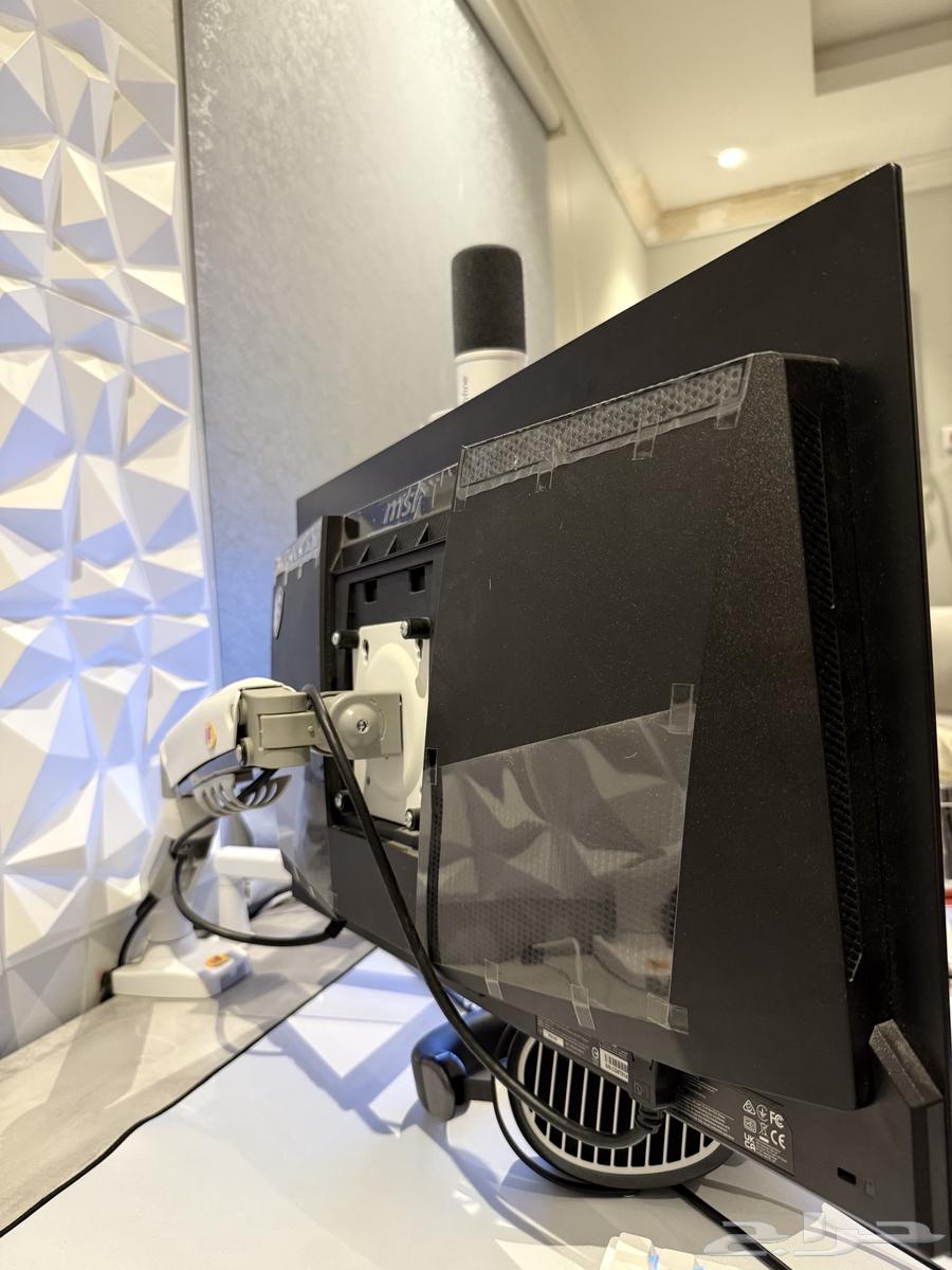 MSI QD-OLED 27 inch OLED (Clean with box)64482823049987112