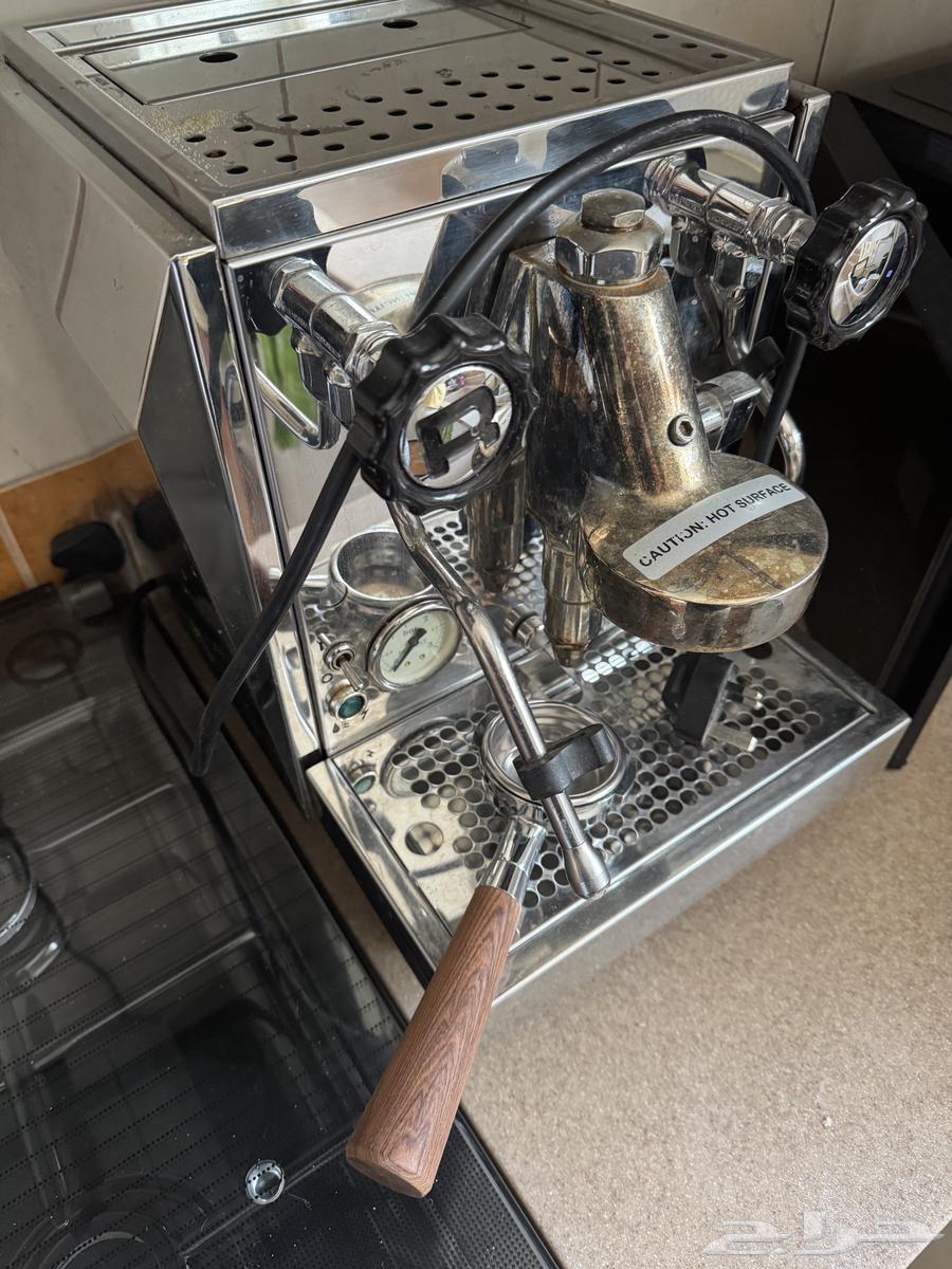 ماكينة قهوة روكيت جيوتو V وطاحونة64483314918530111