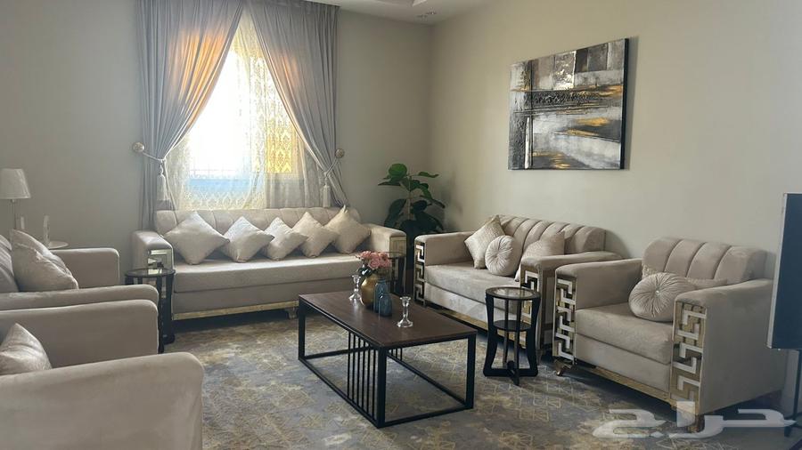 كنب تفصال. شبه جديد للبيع كامل مع السجادة64482674114562110