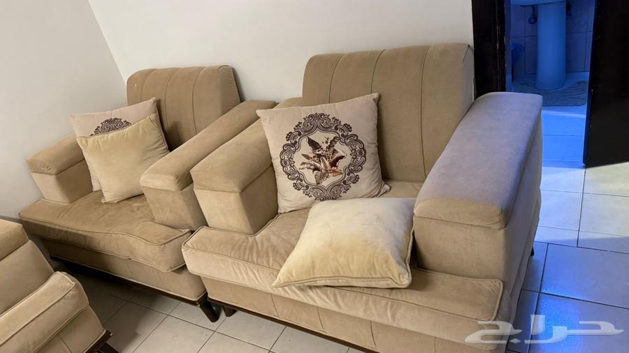 كنب شبه جديد64480702854914112