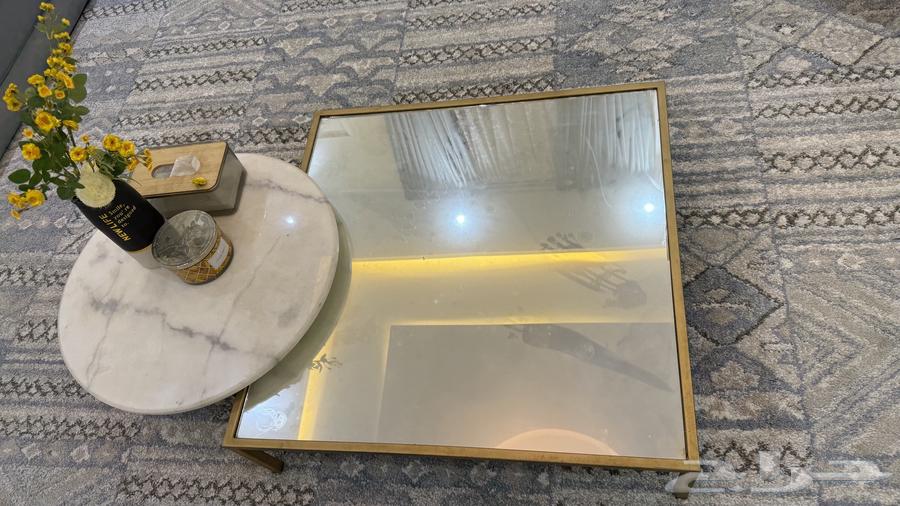 Mirror floor table and round marble table with four side tables64479009089409112