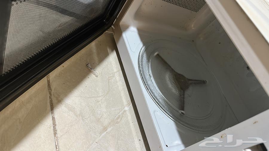 مايكرويف Lg نظيف جدا64484580079234111