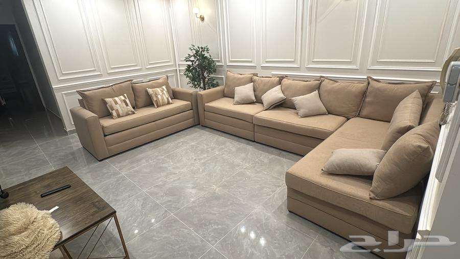 كنب جديد أمريكي نظيف جدا استخدام شهرين فقط64486081756161111