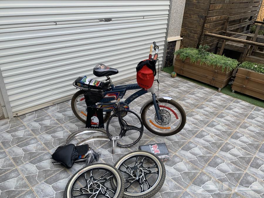 سيكل رامبو الون ازرق مطفي عليه مرتبه طبع اصفر64483715852546110