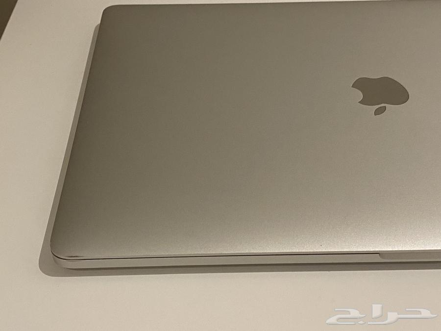 لابتوب ماك بوك برو (2018) استخدام نظيف وشبه جديد64479466068738111