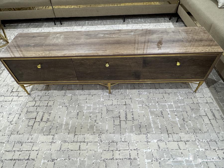 طاولة شاشة للبيع64482349906946110