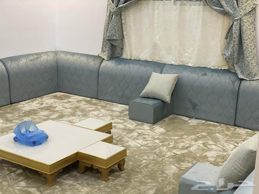 Sofa and seating area64483598321665111