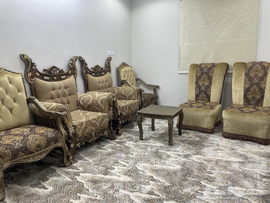 Single sofa with table64492203349634110