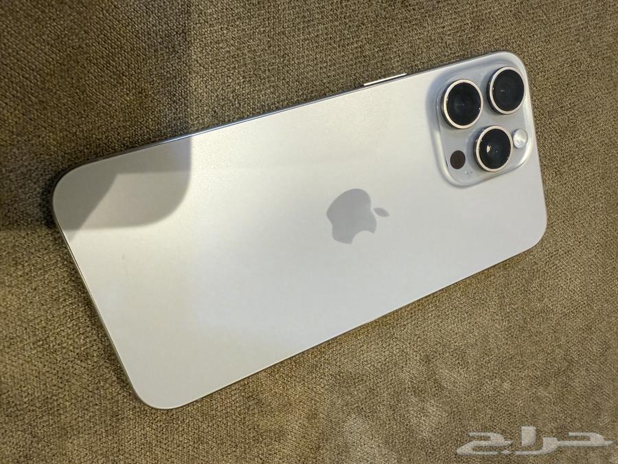 اي فون 15 بور ماكس 25664483301340418112