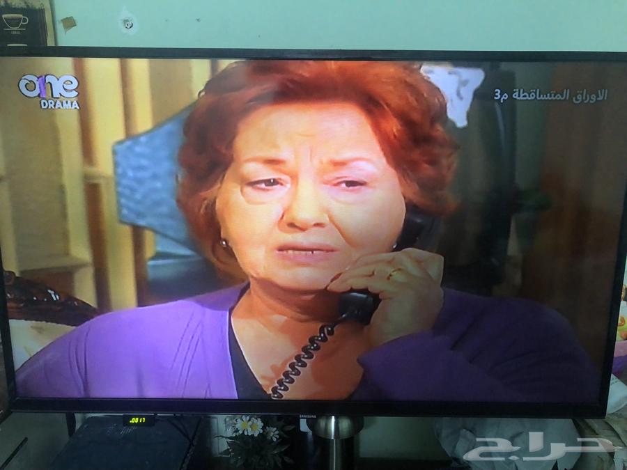 Three screens sized 40 32 2364478925920003114