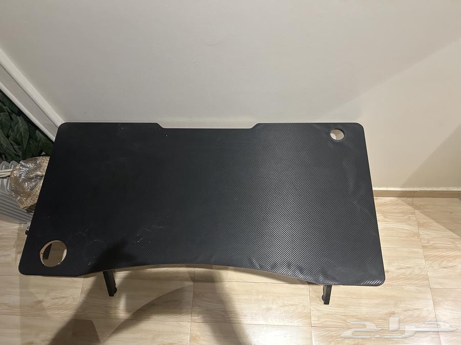 طاوله قيمنق64482349890819112