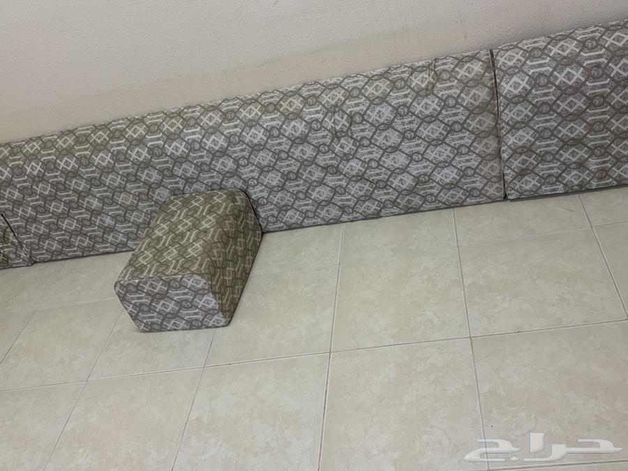 للبيع مساند 4في464479493812098112