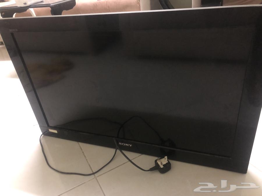 Three screens sized 40 32 2364478925920003111