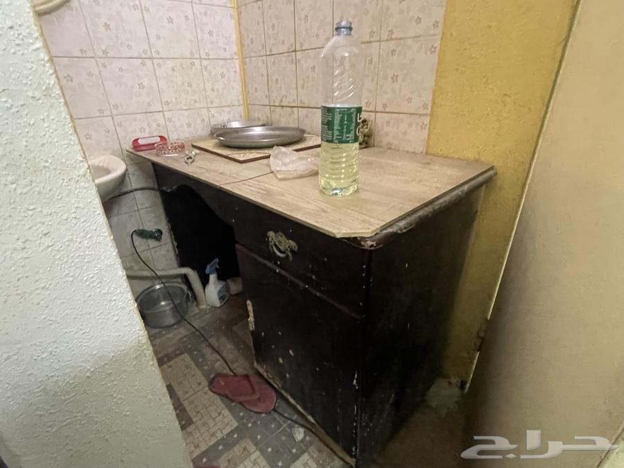 Office desks, recliners, beds and mattresses64479023377282110