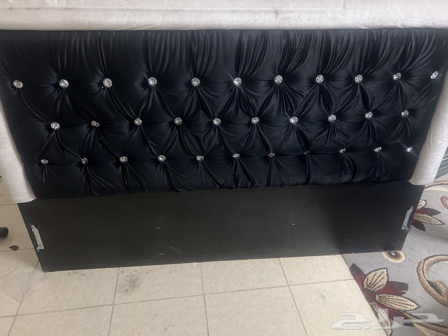 فرشه وسريرين نفرين ومكيف اسبلت64484005766017111