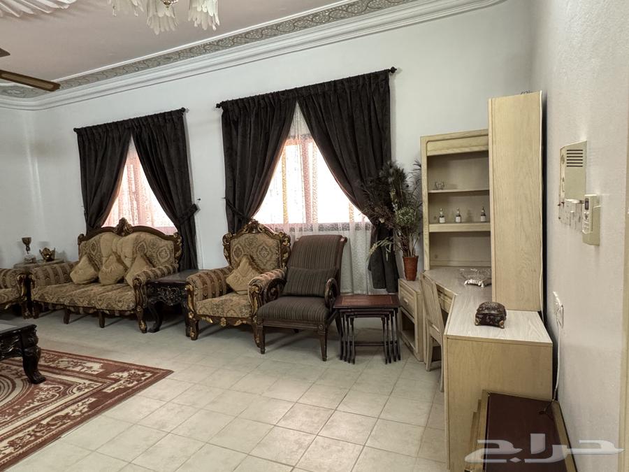 مجلس للبيع 12 شخص64482010079361112