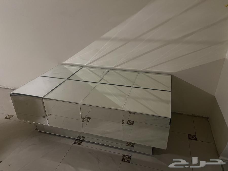 Table64479777449602110