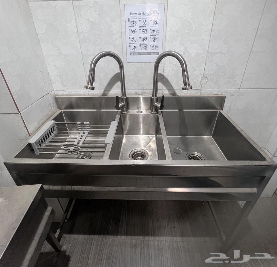 للبيع اغراض تجهيز محل كامل كافيه او مطعم64485944424833111