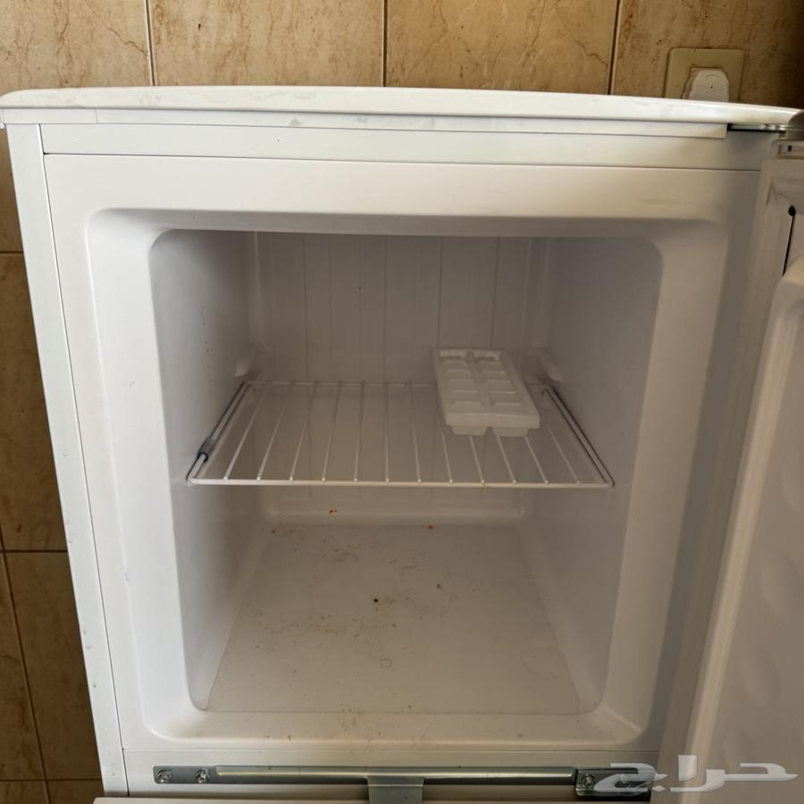 ثلاجة 45 لتر للبيع استخدام نظيف اخت الجديدة64481060060162111