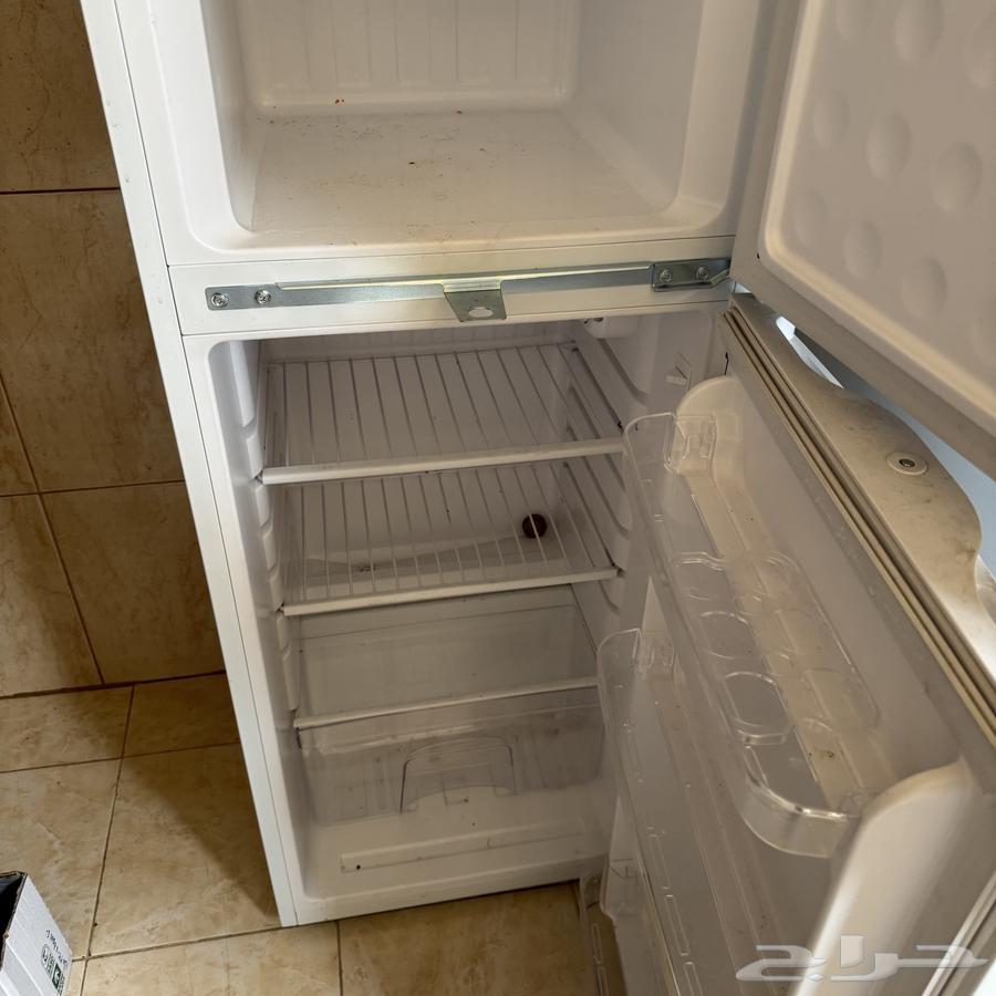 ثلاجة 45 لتر للبيع استخدام نظيف اخت الجديدة64481060060162112