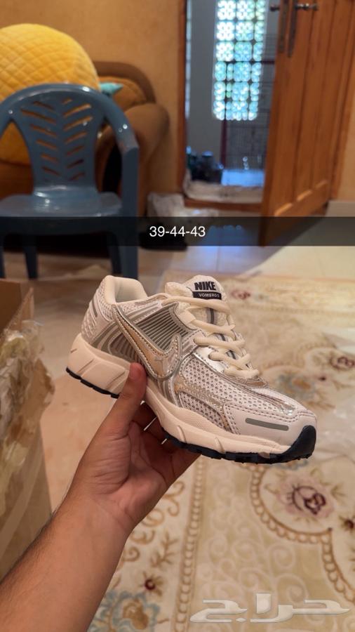 شوزات بجوده عاليه ب 13064483123344387110