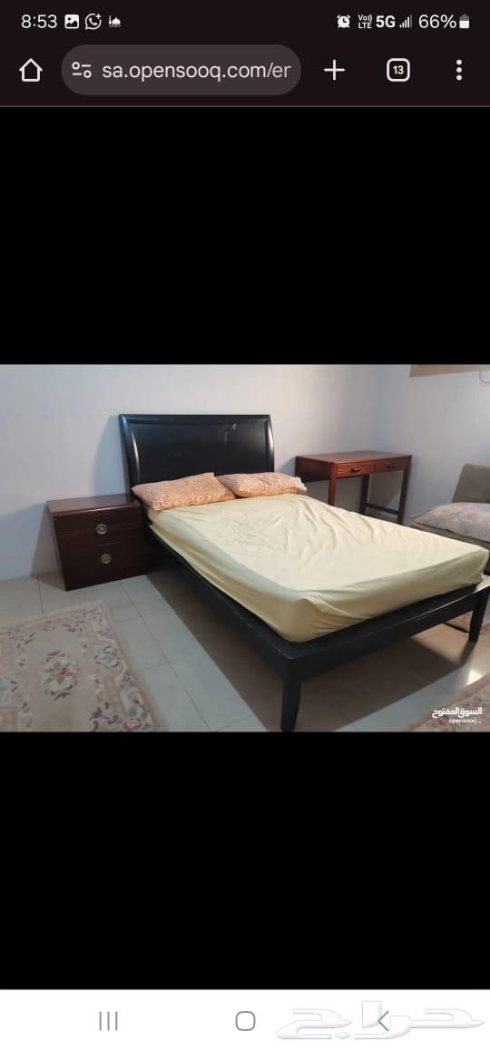 Table with 4 chairs. Single bed 120 cm with mattress and drawers64480963730177110