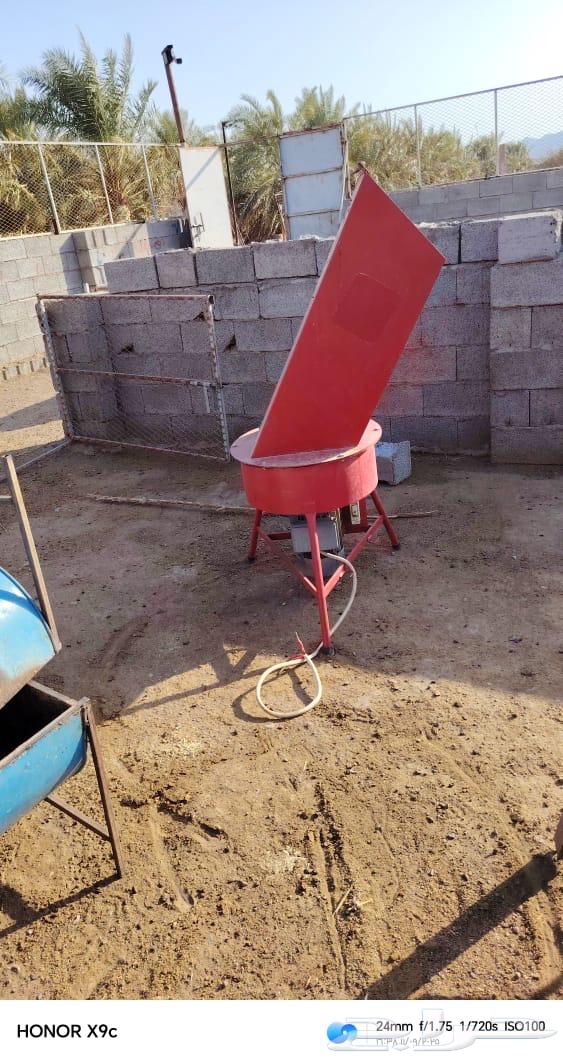 جاروشة علف او مطحنة للبيع64480414254721110