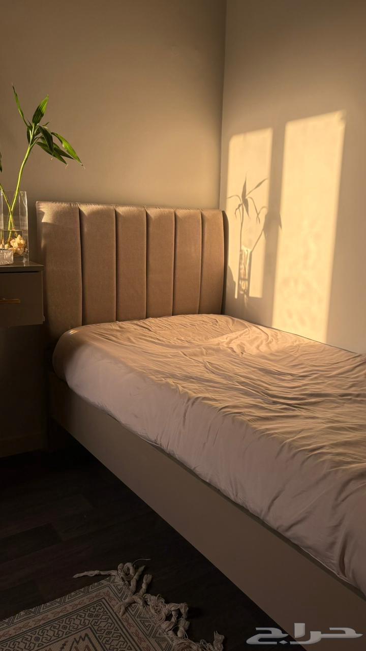 سرير نفر للبيع64481654227843111