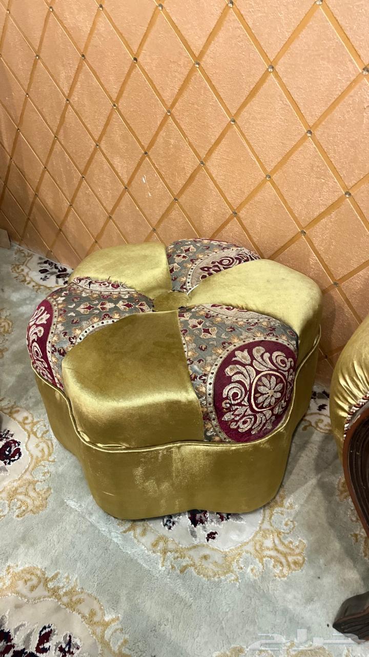 كنب فخم للبيع يصلح مجالس يشيل عدد كثير64483501126915113