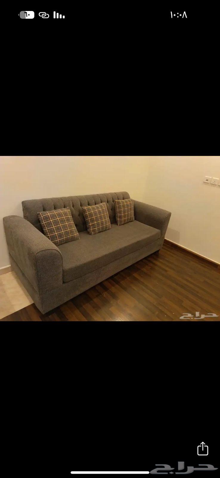 New and clean sofa64485667993859110