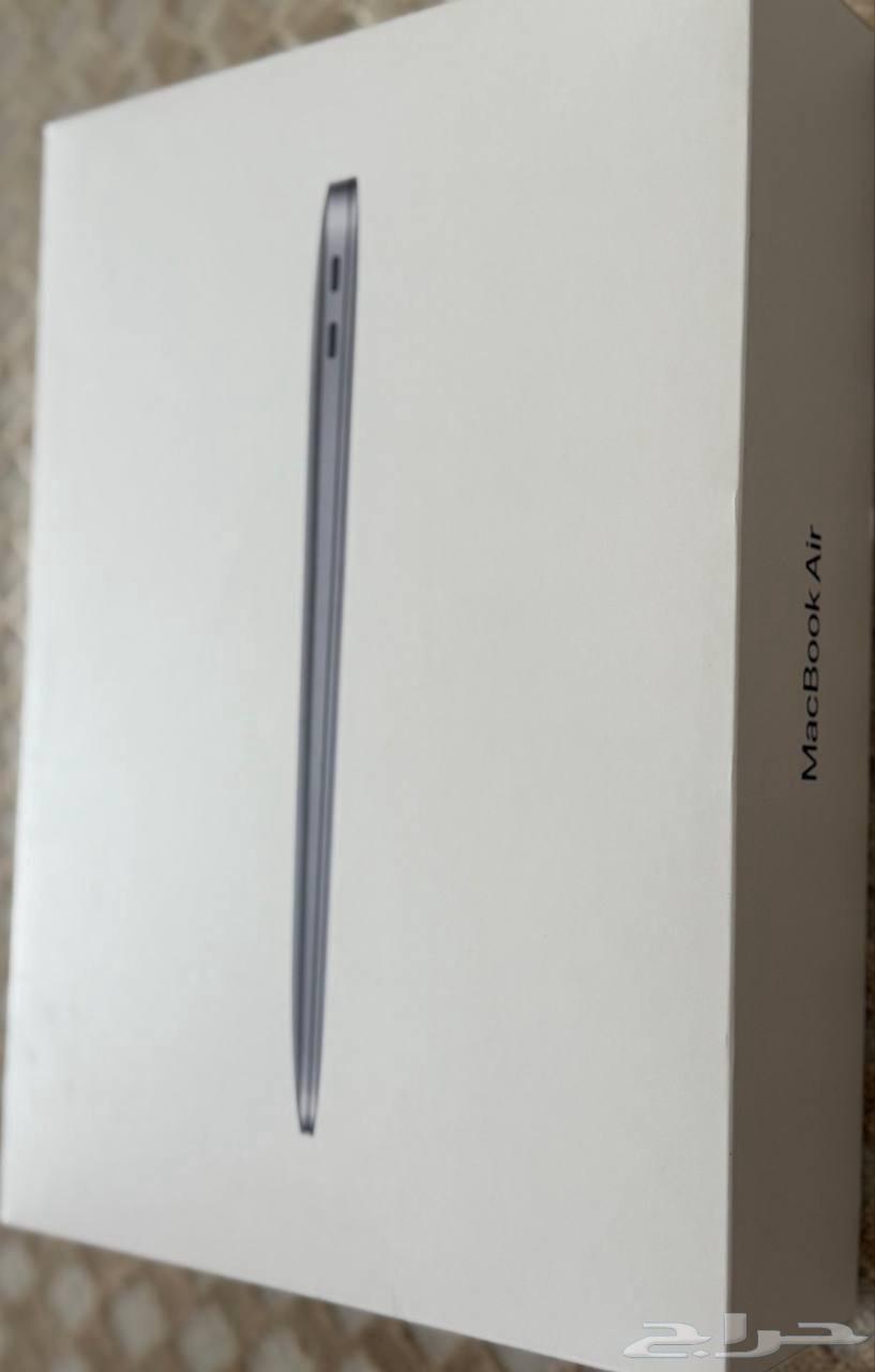 لابتوب ماك بوك جديد ماستخدمته   اللي جاد ويبيه يتواصل64485653615234113