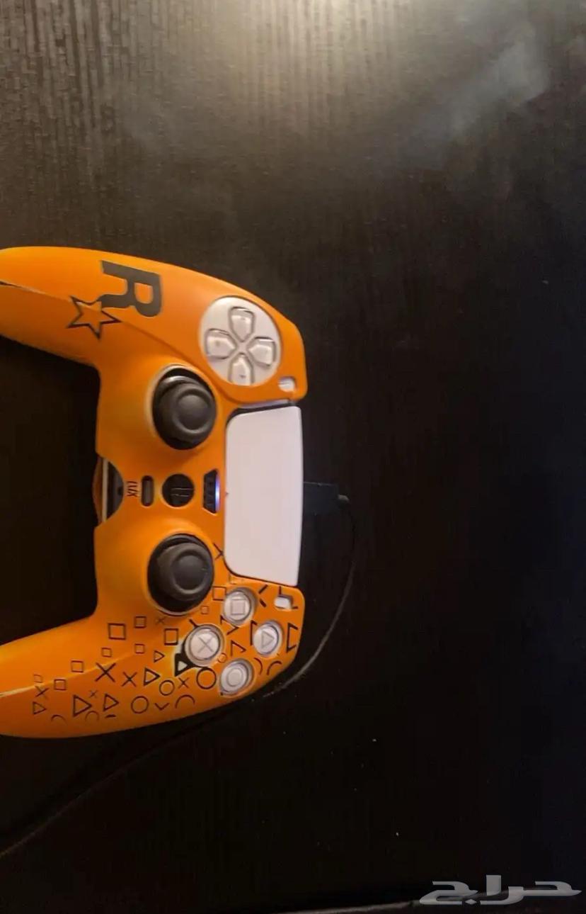 سوني 5جديد ويجي معاه قير الوكاله واشرطه وكرتون الوكاله64481346060290111