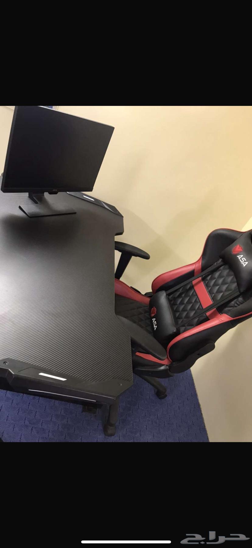 كرسي قيمنق وطاولة64485325102722111