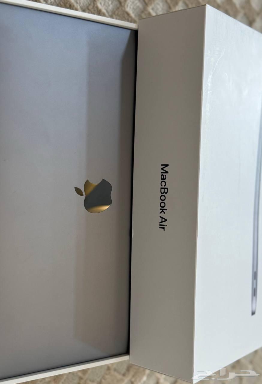 لابتوب ماك بوك جديد ماستخدمته   اللي جاد ويبيه يتواصل64485653615234112