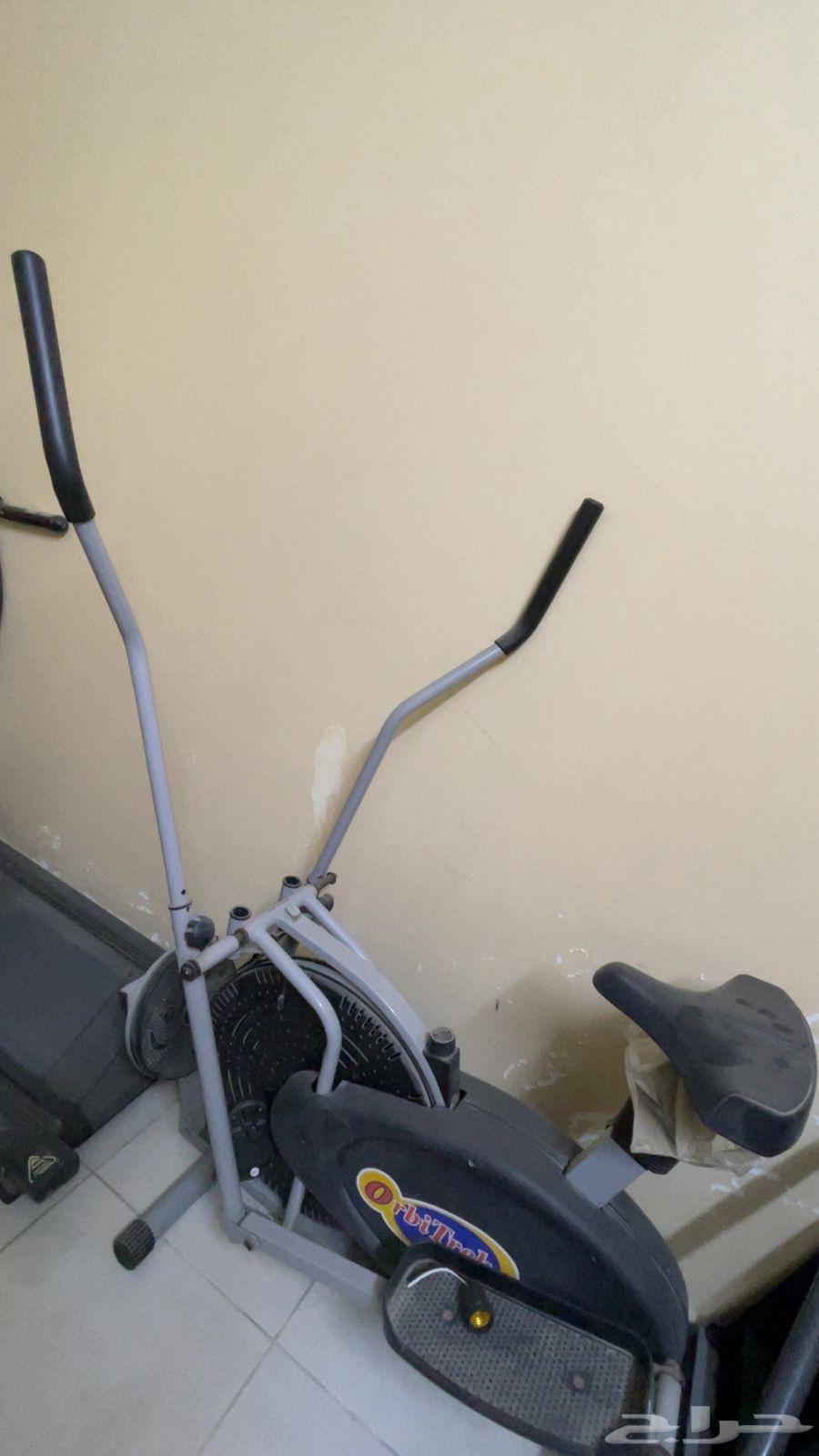 جهاز أوبتكال و سير مع كرسي خشبي و طاوله للبيع64479900515713110