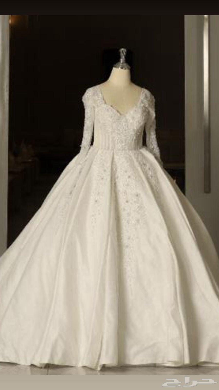 فستان زفاف استخدام مره واحده مع الطرحه ومعه عبايه64484403044611110