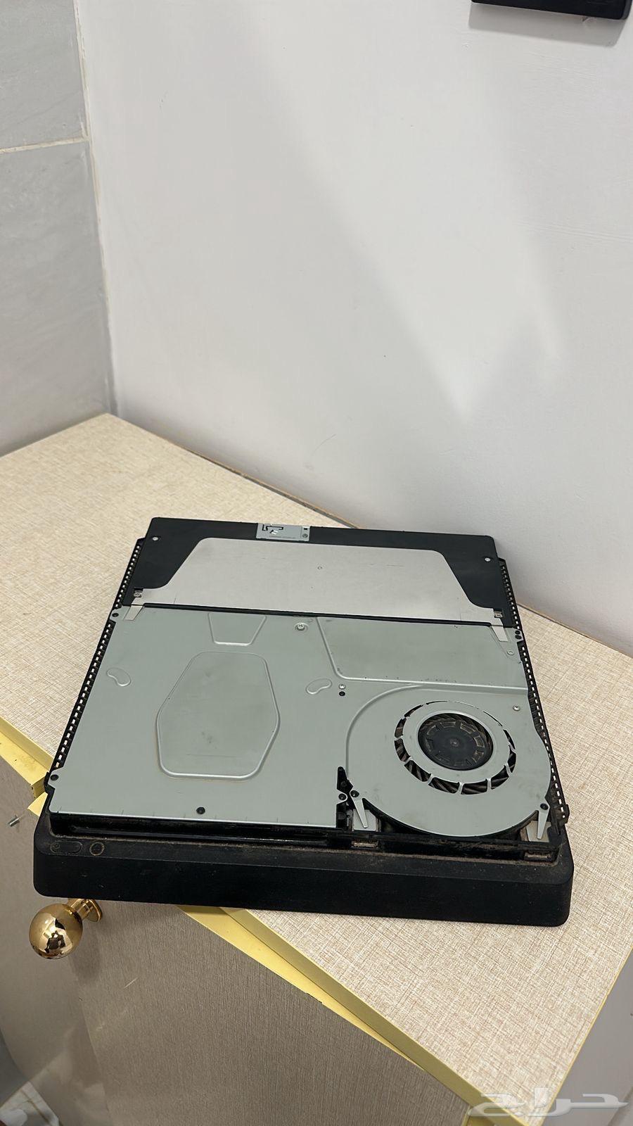 سوني فور نظيف جدا64483950430593112