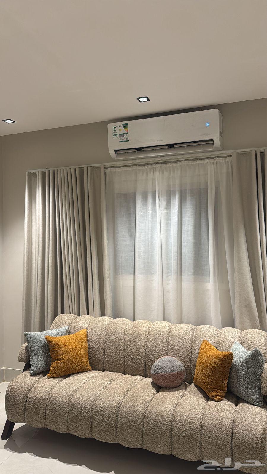 Curtains64482674163713114