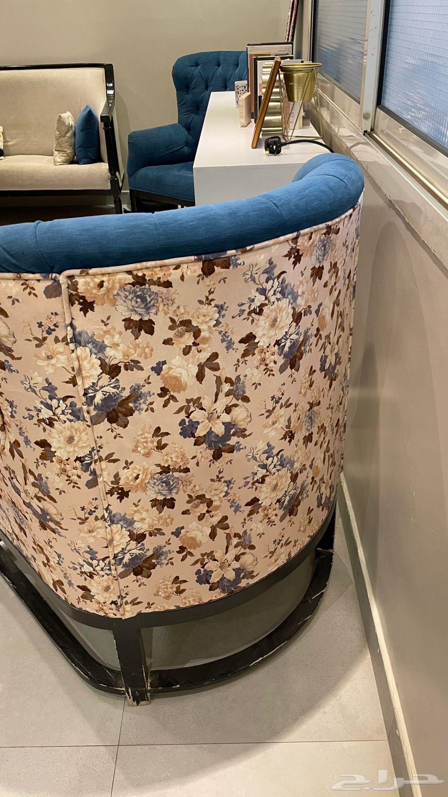 Sofa set.64482823057155112