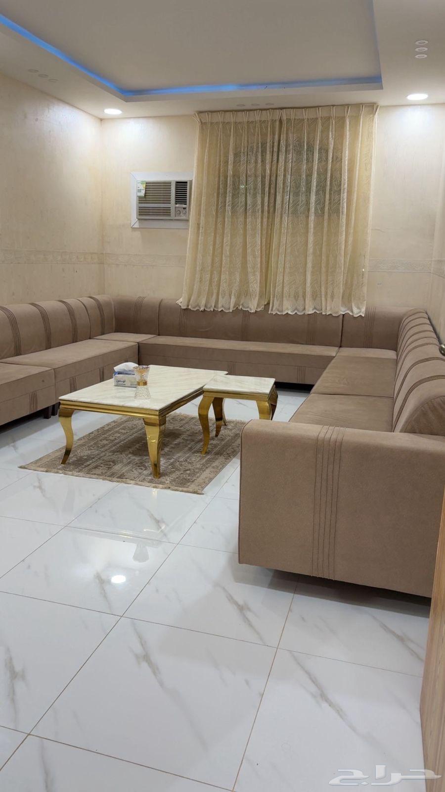 كنب صالة جديد استخدام ثلاث اشهر64483396895490110