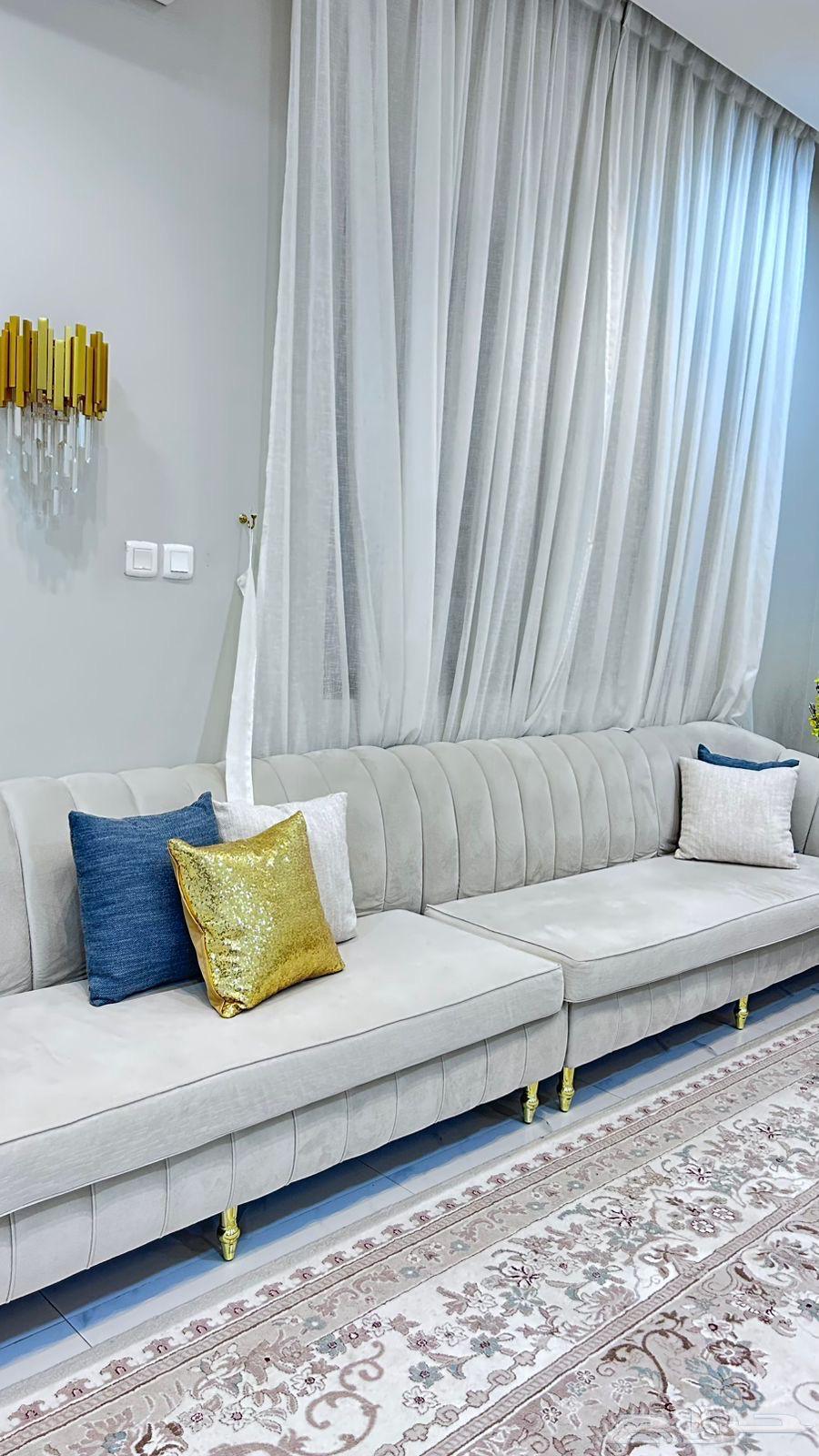 كنب وطاوله للبيع64483908910595113