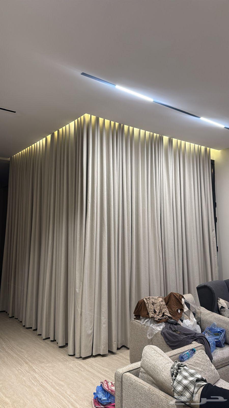 Curtains64482674163713112